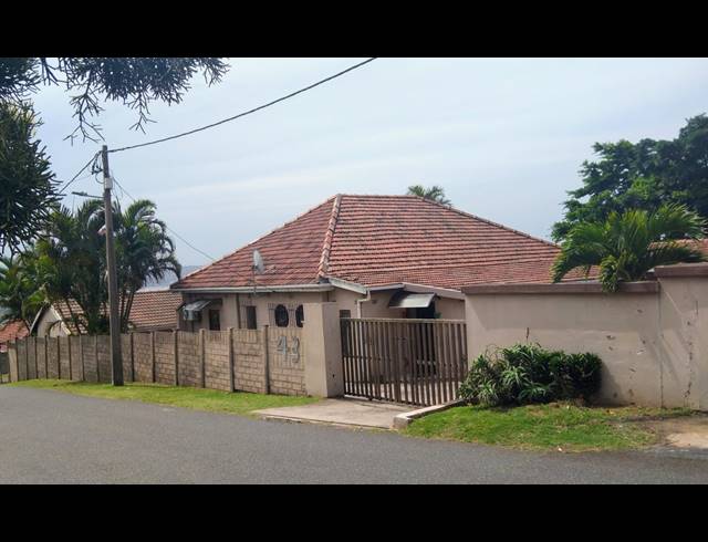 5 BEDROOM HOUSE FOR SALE IN BLUFF